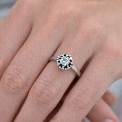 Bague 53 Bague vintage - Bague en or blanc 18 carats et diamant 0,15 ct 58 Facettes AN548