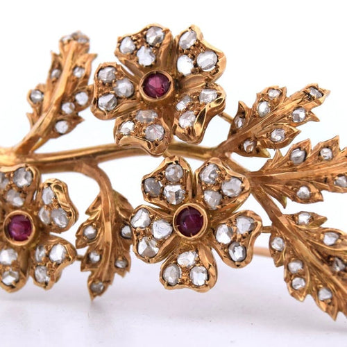 Broche Broche vintage en or jaune 18 carats avec rubis et diamants 58 Facettes SP18 (00229)