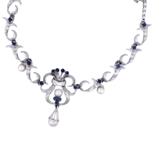 Collier Collier vintage - Collier en or blanc 18 carats avec saphirs et perles 58 Facettes