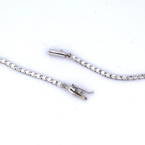 Collier Collier vintage - Collier en or blanc 18 carats avec saphirs et perles 58 Facettes