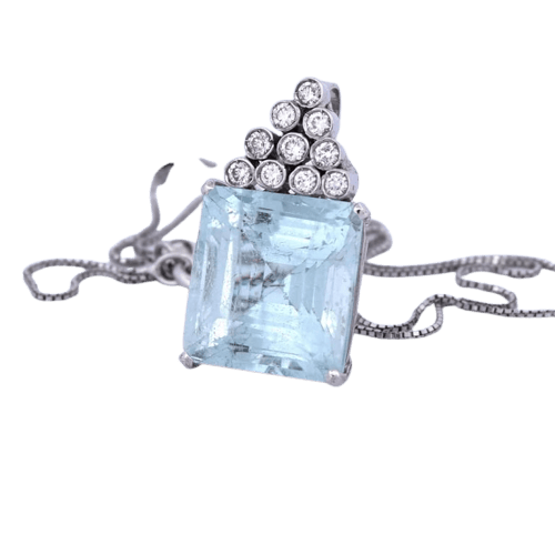 Pendentif Pendentif en or blanc 18 carats avec aigue-marine et diamants 58 Facettes CL43