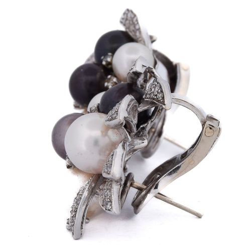 Boucles d'oreilles Boucles d'oreilles vintage - Motif floral en or blanc 18 carats avec perles et diamants 58 Facettes OR26 (00229)