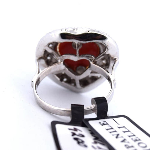 Bague 55 Bague cœur en or blanc 18 carats avec corail et diamants 58 Facettes AN41