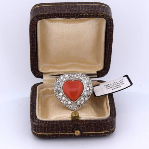 Bague 55 Bague cœur en or blanc 18 carats avec corail et diamants 58 Facettes AN41
