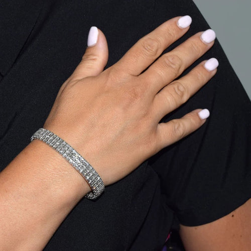 1c8e39c9-abf3-495a-1c3d-e19d2e285100