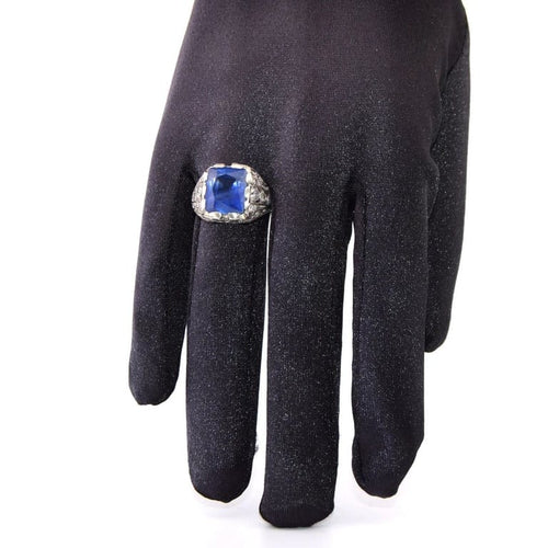 Bague 55 Bague ancienne en platine avec saphir et diamants 58 Facettes