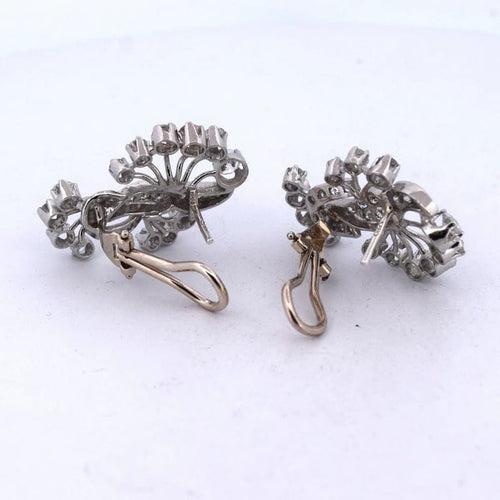 Boucles d'oreilles Boucles d'oreilles en platine avec fermoirs en or jaune et diamants 58 Facettes