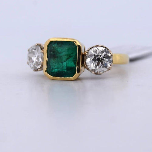 Bague 56 Bague vintage en or jaune 18 carats avec émeraude et diamants 58 Facettes AN525