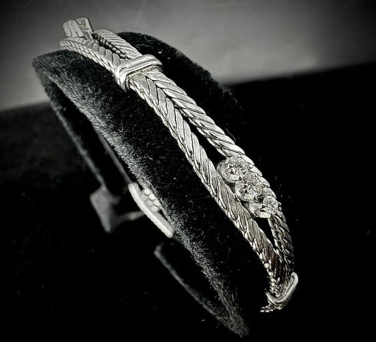 Bracelet Bracelet en or blanc 18 carats serti de diamants 58 Facettes