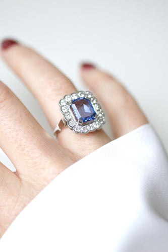 Bague Art Déco - Bague marguerite en or blanc saphir de Ceylan et diamants 58 Facettes