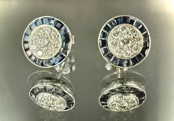 Boucles d'oreilles Art Déco - Boucles d’oreilles en or blanc 18 carats, diamants et saphirs 58 Facettes