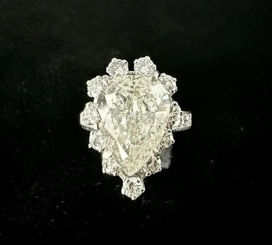 Bague 54 Bague en or blanc 18 carats avec diamant poire 5 carats 58 Facettes