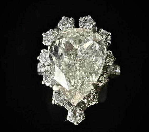 Bague 54 Bague en or blanc 18 carats avec diamant poire 5 carats 58 Facettes