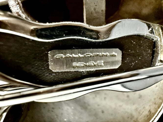 Broche Gallopin - Broche panda en or blanc 18 carats et ébène 58 Facettes