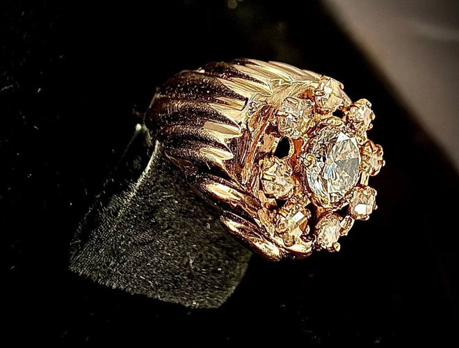 Bague 54.5 Bague en or jaune 18 carats sertie de diamants 58 Facettes