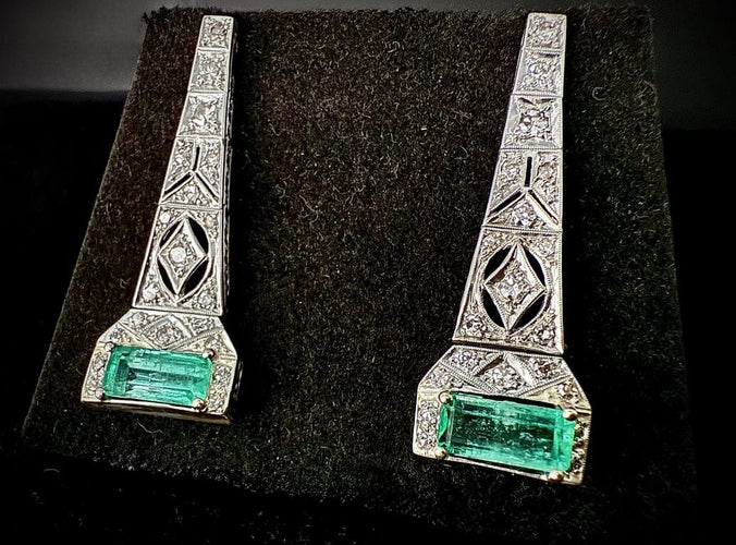 Boucles d'oreilles Art déco - Boucles d’oreilles en platine, émeraudes et diamants 58 Facettes