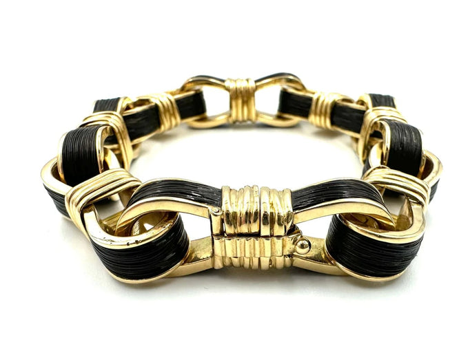 a5c8f5cf-c80c-4b1a-a993-452fa60b7100