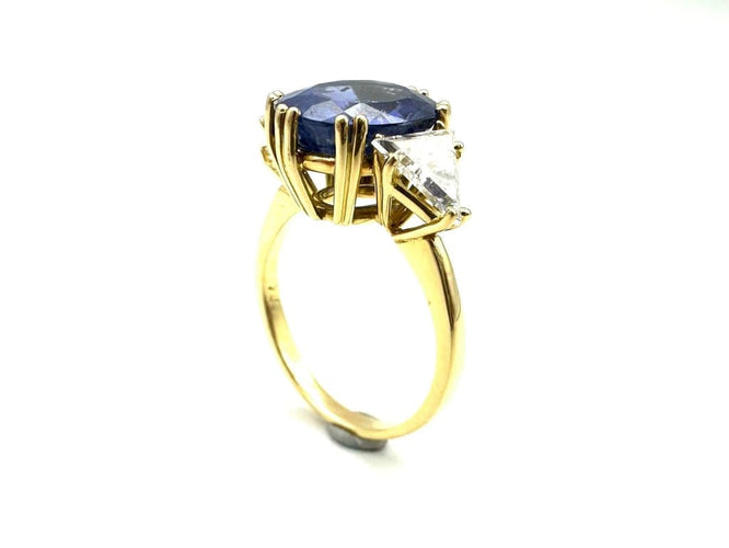 Bague 58 Bague en or jaune 18K avec saphir 7,39 ct et diamants 58 Facettes