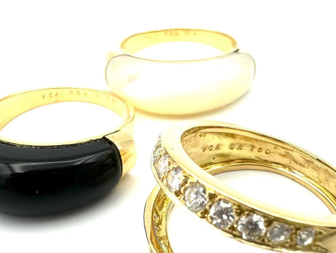 Bague 53 Van Cleef & Arpels Arlequine - Bague vintage en or jaune 18K, diamants, onyx et nacre 58 Facettes