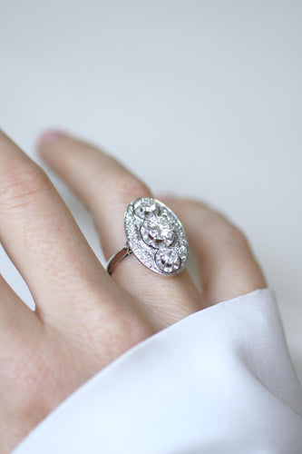 Bague 53 Bague Art Déco ovale en platine et or blanc, diamants 2,10 ct 58 Facettes