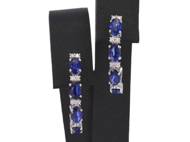 Boucles d'oreilles Boucles d’oreilles en or blanc 14 carats avec diamants et saphir 58 Facettes 2130