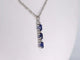 Pendentif Pendentif en or blanc 14 carats avec diamants et saphir 58 Facettes 2136