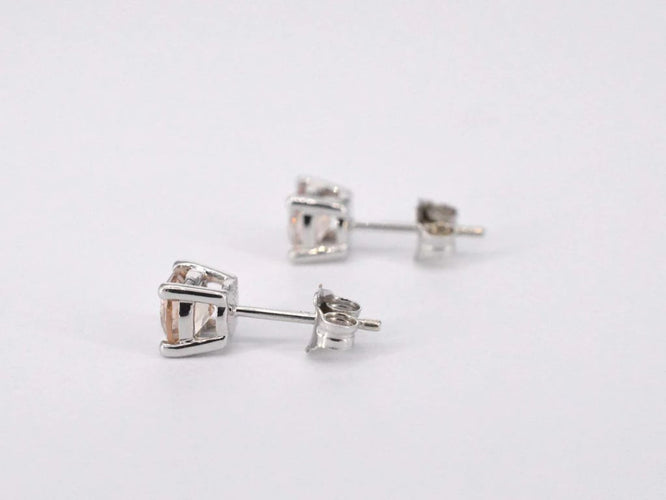 d6219a64-8607-4051-de33-ec6fe8526100