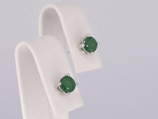 ddbbfd4b-55d1-412a-c2e8-530d6d1adb00