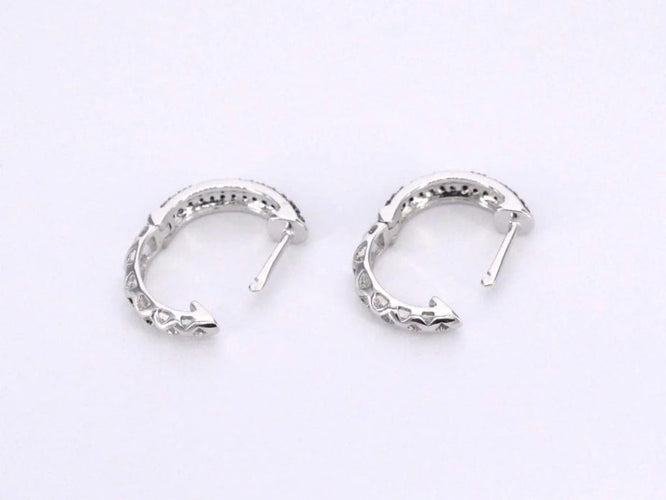 Boucles d'oreilles Boucles d’oreilles en or blanc 14 carats avec diamants noirs 58 Facettes 2227
