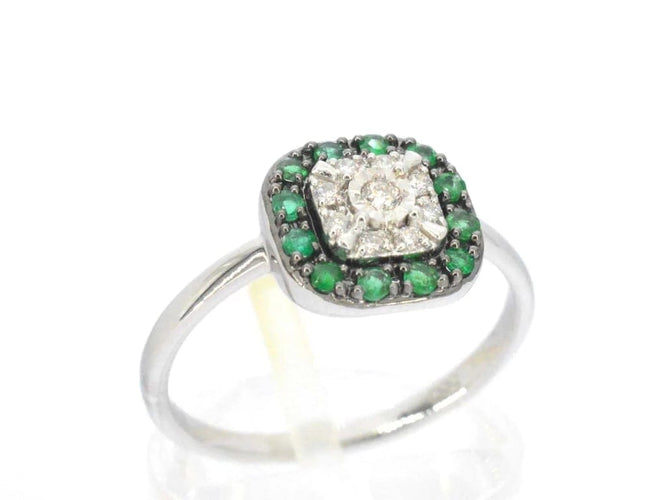 Bague 54 Bague en or blanc 14 carats avec diamants et émeraude 58 Facettes 2315