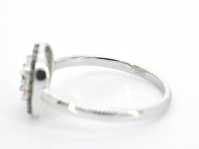 Bague 54 Bague en or blanc 14 carats avec diamants et émeraude 58 Facettes 2315