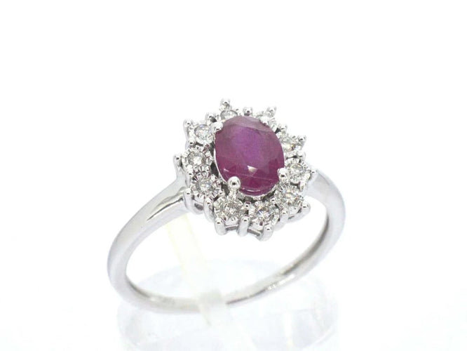 Bague 54 Bague entourage en or blanc 14 carats avec rubis et diamants 58 Facettes 2346
