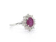 Bague 54 Bague entourage en or blanc 14 carats avec rubis et diamants 58 Facettes 2346