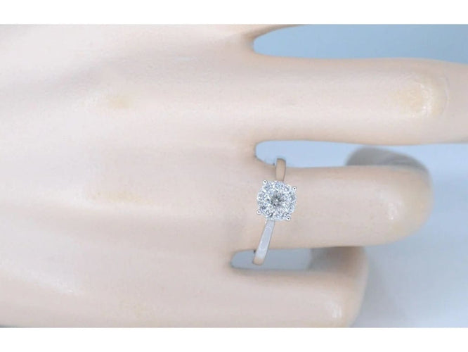 Bague 54 Bague entourage en or blanc 14 carats avec diamants 58 Facettes 2003