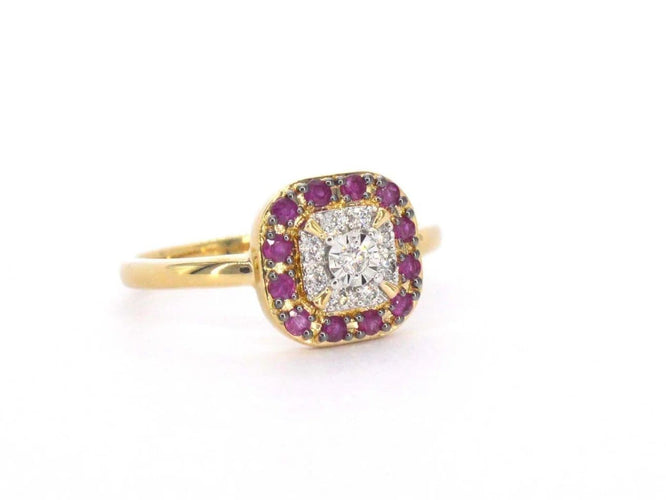 Bague 54 Bague en or jaune avec diamants et rubis 58 Facettes 2345