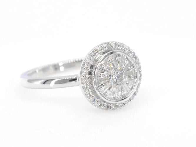 Bague 54 Bague entourage en or blanc 14 carats avec diamants 58 Facettes 2005