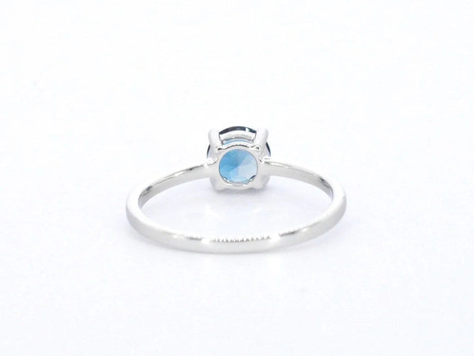 Bague 54 Bague en or blanc 14 carats avec topaze bleue 58 Facettes 2332