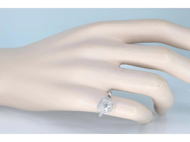 Bague 54 Bague d'entourage en or blanc 14 carats avec diamants 58 Facettes 2035