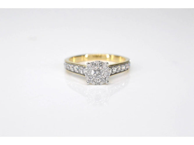 Bague 54 Bague entourage en or jaune 14 carats avec diamants 58 Facettes 2105