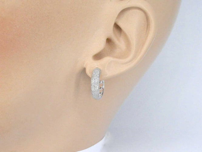 Boucles d'oreilles Boucles d'oreilles en or blanc 14 carats avec diamants naturels 58 Facettes 2113
