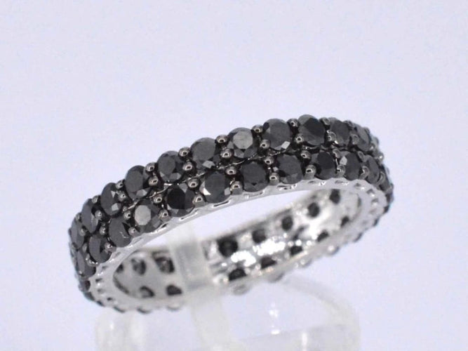 Bague 54 Bague d’éternité en or blanc 14 carats avec diamants noirs 58 Facettes 2210