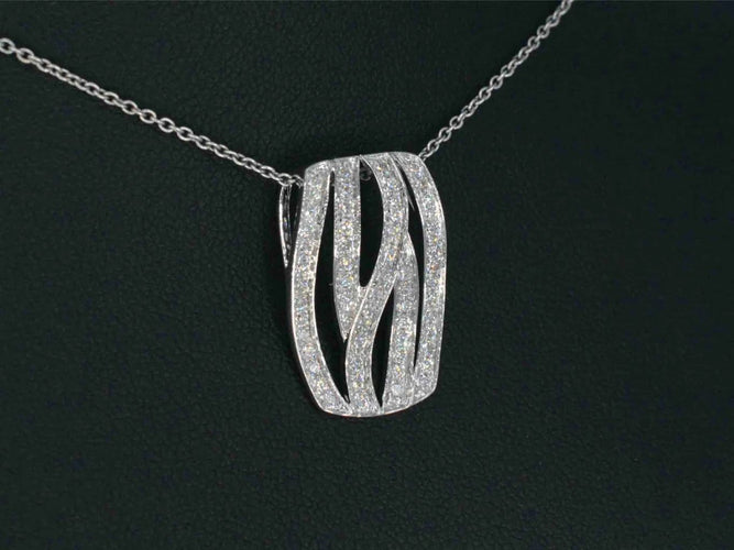 Pendentif Pendentif design en or blanc et diamants 58 Facettes 2242
