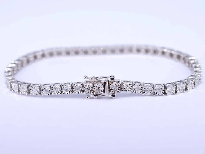 Bracelet Bracelet tennis en or blanc 14 carats avec diamants 58 Facettes 2021