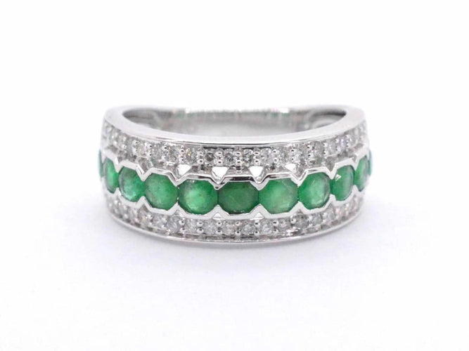 Bague 54 Bague en or blanc 14 carats avec diamants et émeraude 58 Facettes 2071