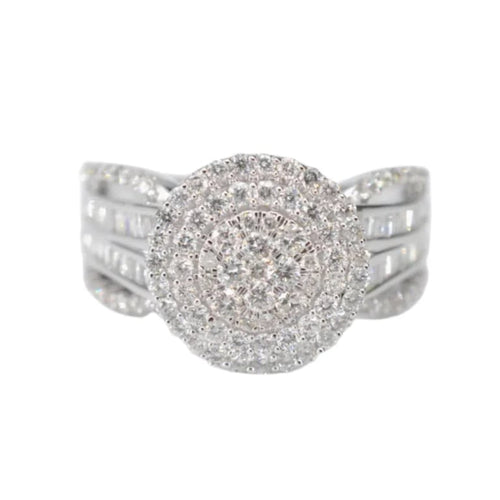 Bague 54 Bague d’entourage en or blanc 14 carats avec diamants 58 Facettes 2079