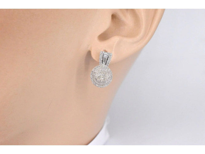 Boucles d'oreilles Boucles d'oreilles en or blanc 14 carats avec diamants 58 Facettes 2076