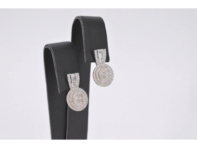 Boucles d'oreilles Boucles d'oreilles en or blanc 14 carats avec diamants 58 Facettes 2076