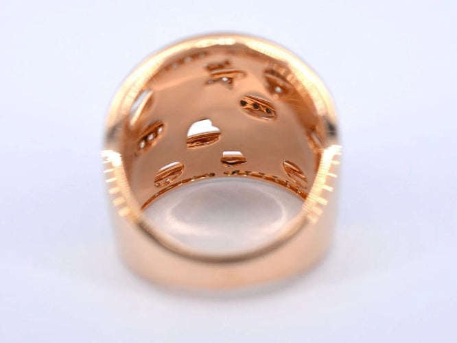 Bague 54 Bague en or rose 18 carats sertie de diamants taille brillant 58 Facettes 2178