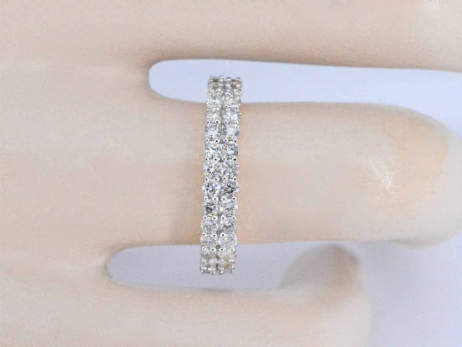 Bague 54 Bague d’éternité en or jaune 14 carats sertie de diamants 58 Facettes 2209