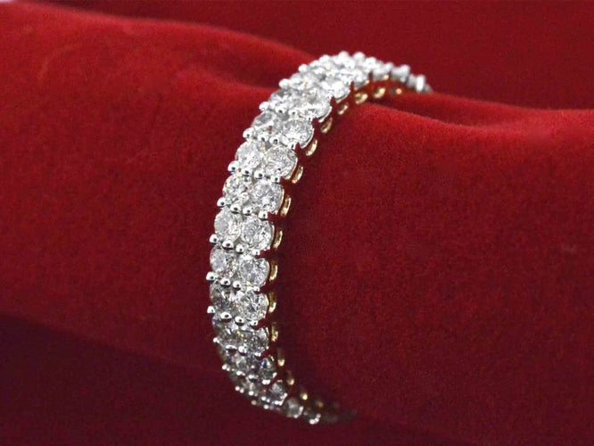 Bague 54 Bague d’éternité en or jaune 14 carats sertie de diamants 58 Facettes 2209